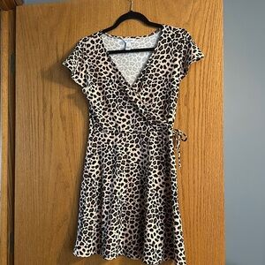 Short Sleeve Cheetah V-Neck Dress